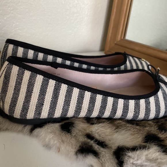 Ballet Flats - Picture 4 of 7